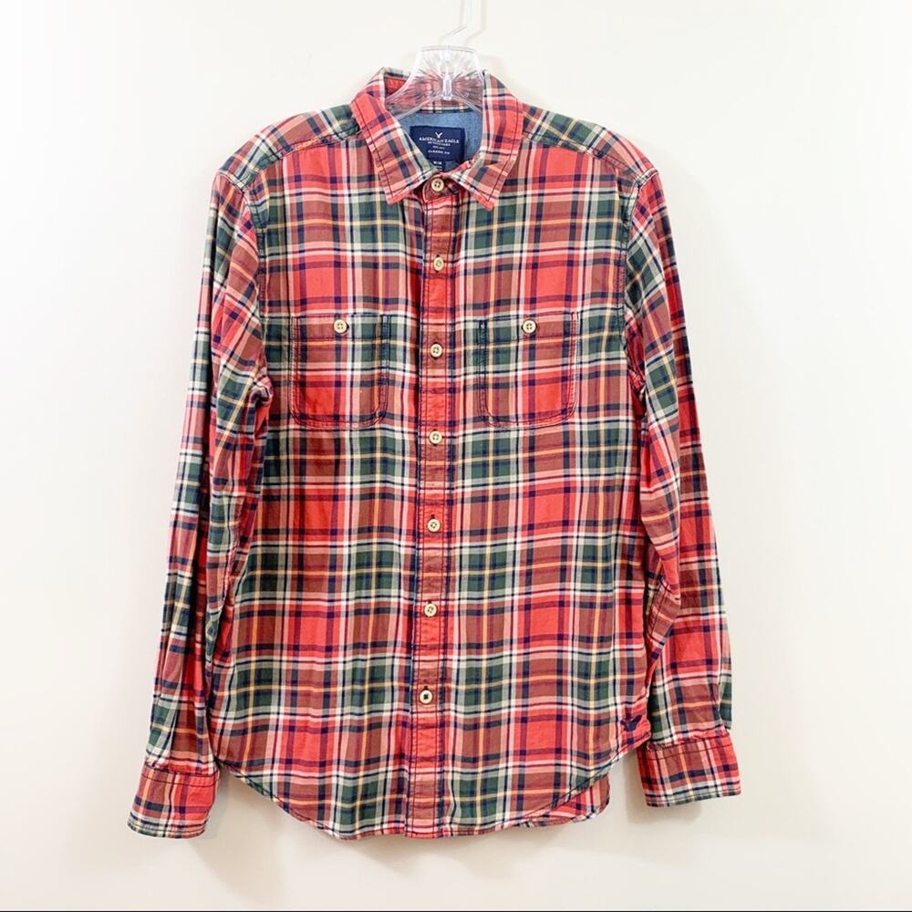 American Eagle Plaid Red/Green Button Down Long Sleeve Shirt